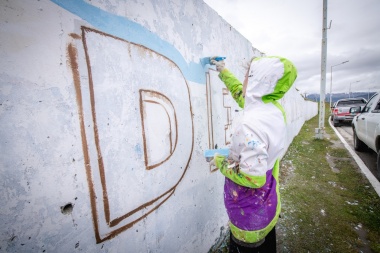 Invitación para participar de la restauración del mural de Malvinas