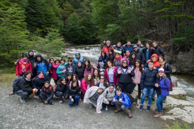 Los jóvenes de "Activá el verano" de caminata a "Cañadón del Toro"