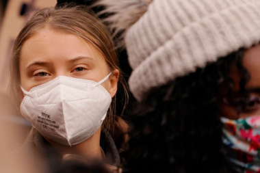 Greta Thunberg y miles de jóvenes marchan contra el cambio climático