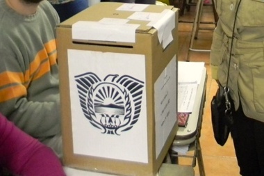 Elección constituyente: Se presentaron siete listas de candidatos para reformar la Carta Orgánica de Ushuaia