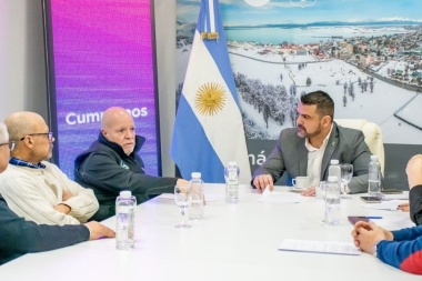 Vuoto recibió a la Cámara de la Turba para colaborar con la gestión de la exportación del recurso natural